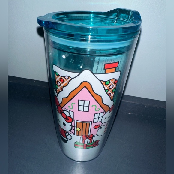 Hello Kitty Sanrio Winter Themed Tumbler With Snowman Brand New Waterbottle 16o - Picture 2 of 7